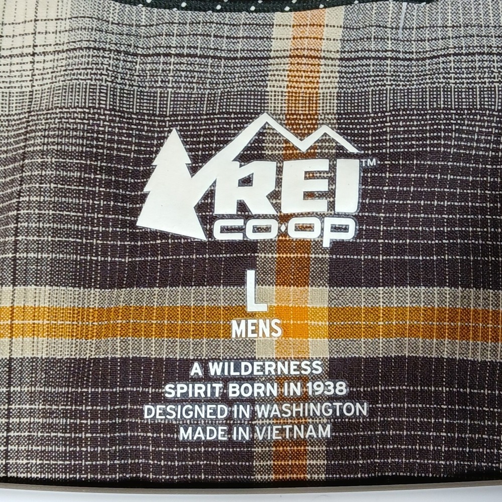 REI Co-op Shirt Mens L Grey Plaid Regular Short Sleeve Vented Hiking - Picture 2 of 10